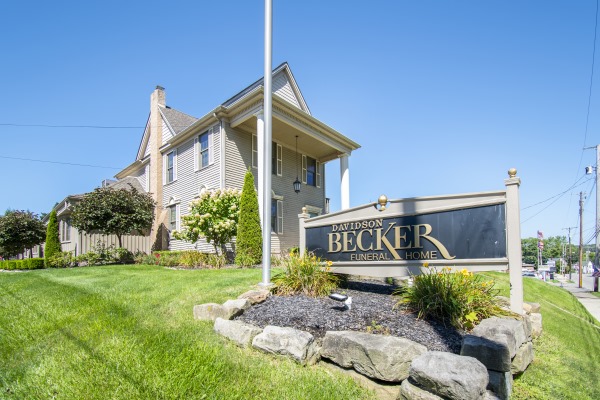 Anstrom-Velker Funeral Home building in Youngstown, Ohio