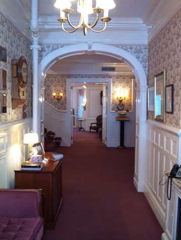 Applebee-Mcphillips Funeral Home Inc building in Middletown, New York