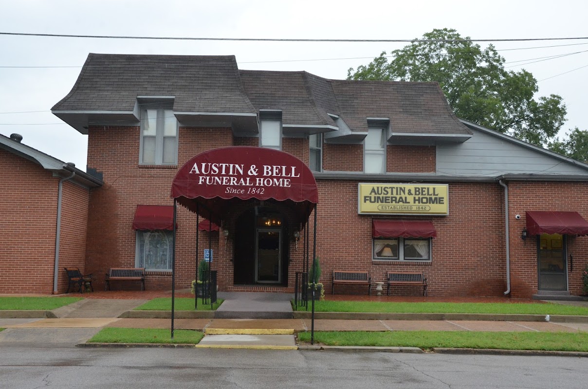Austin & Bell Funeral Home - Springfield building in Springfield, Tennessee