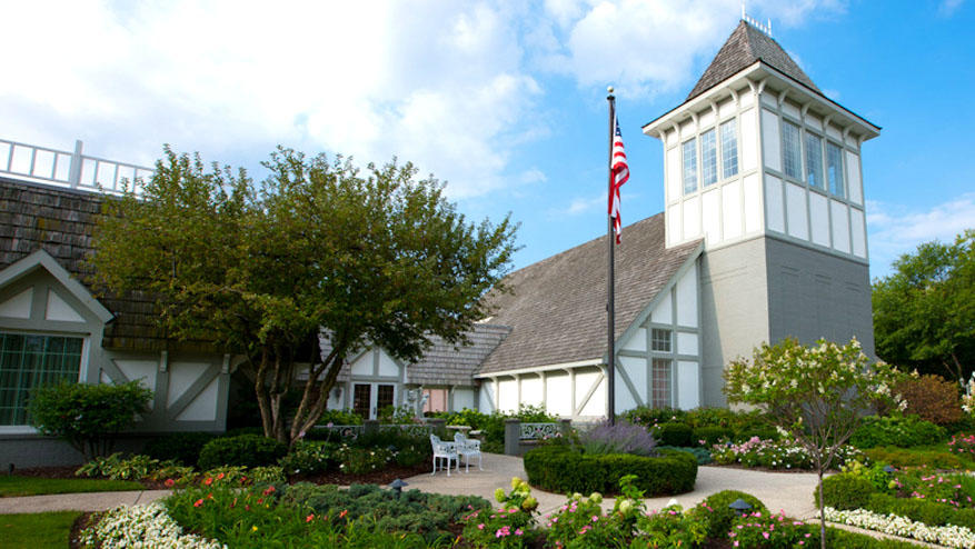 Becker Ritter Funeral Home building in Brookfield, Wisconsin