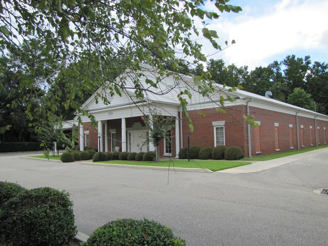 Beggs Funeral Home - Apalachee Parkway Chapel building in Tallahassee, Florida
