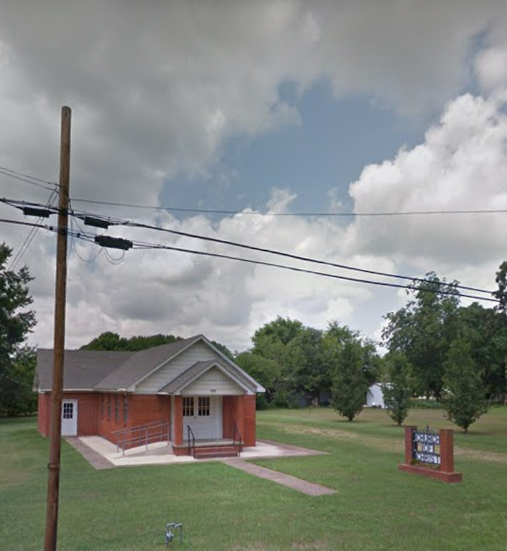 Benton Funeral Home building in Bearden, Arkansas