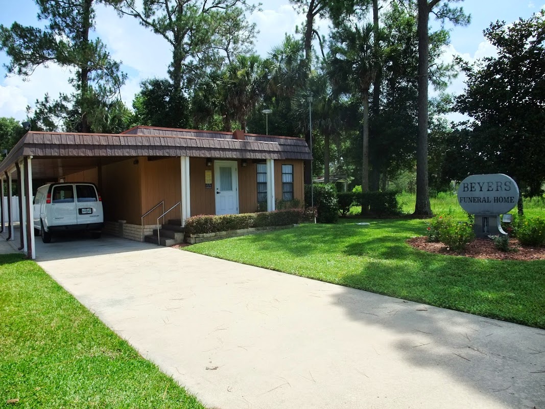 Beyers Funeral Home & Crematory building in Astor, Florida