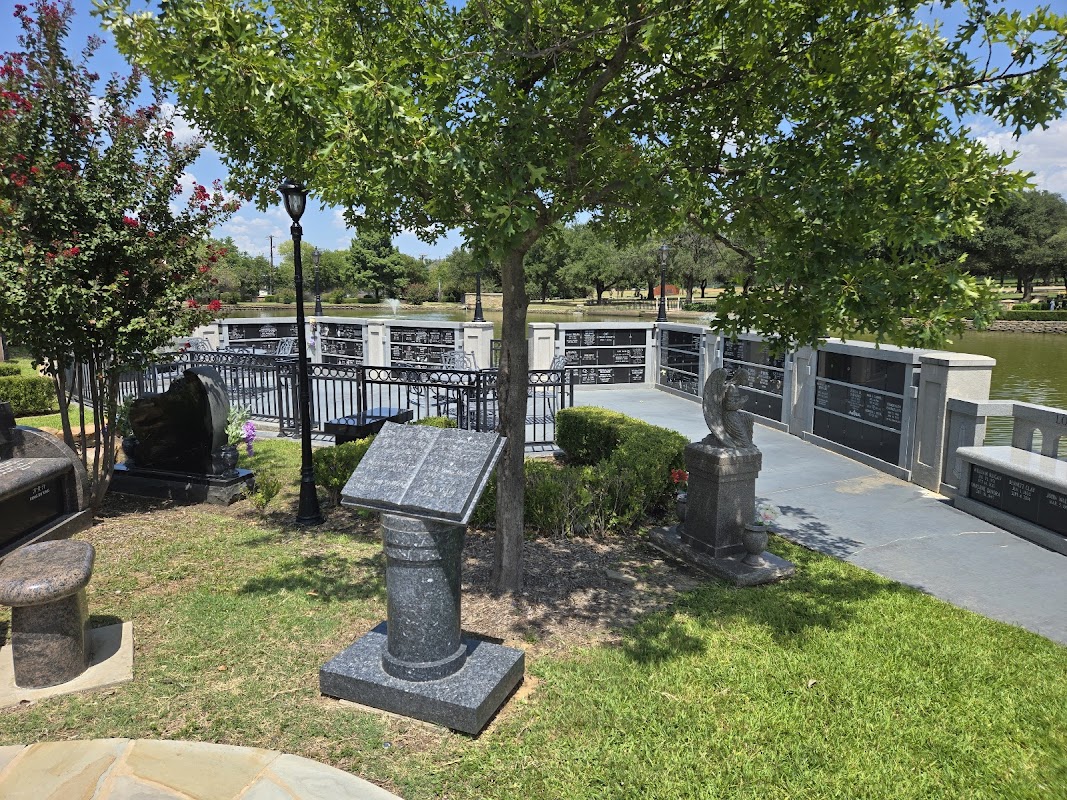 Bluebonnet Hills Funeral Home building in Colleyville, Texas