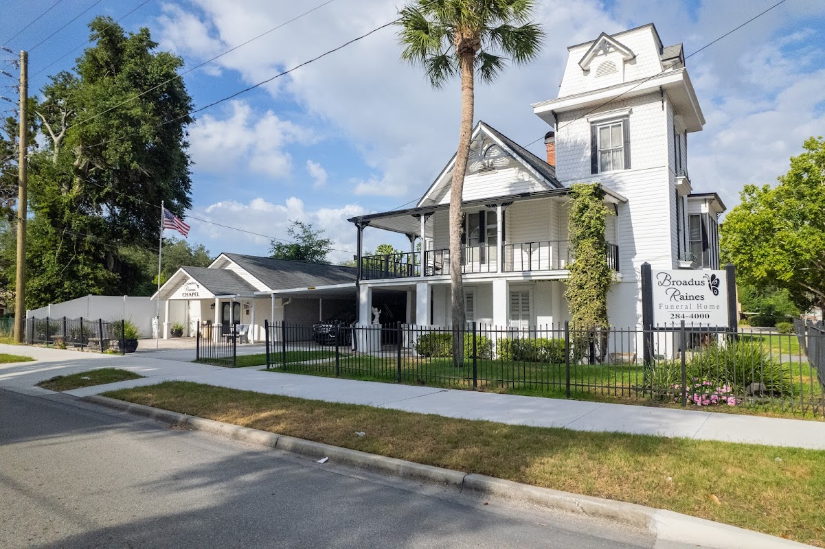 Broadus-Raines Funeral Home building in Green Cove Springs, Florida