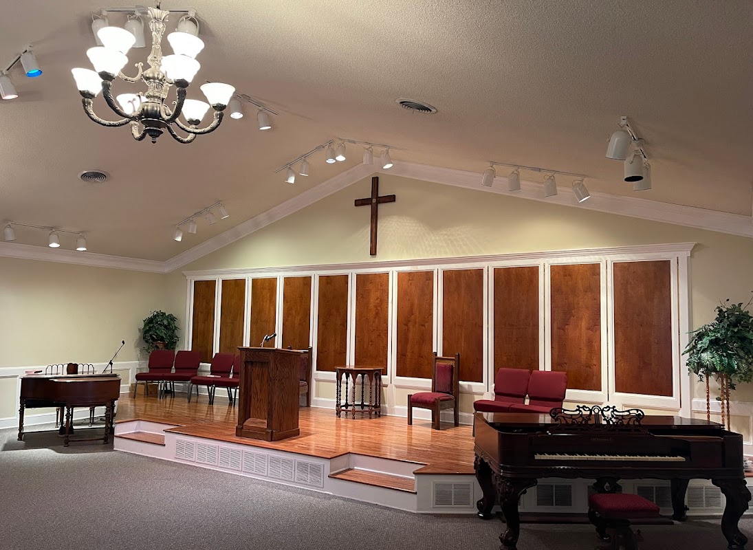 Cagle Funeral Home building in Jasper, Georgia