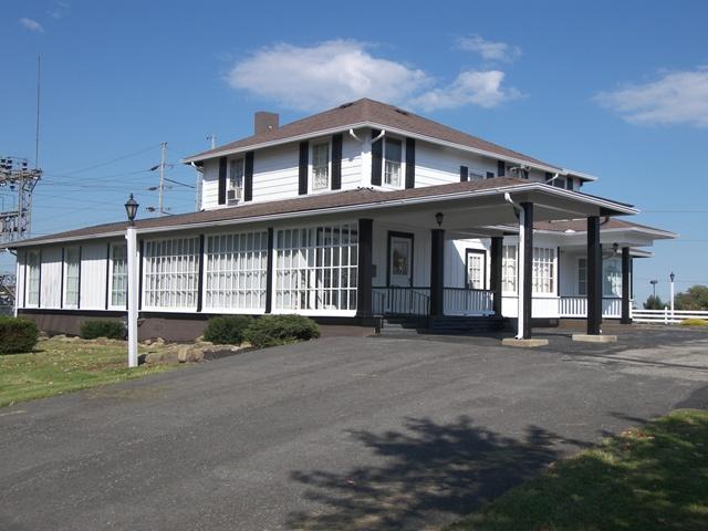 Campbell's Chippewa Funeral Home building in Beaver Falls, Pennsylvania