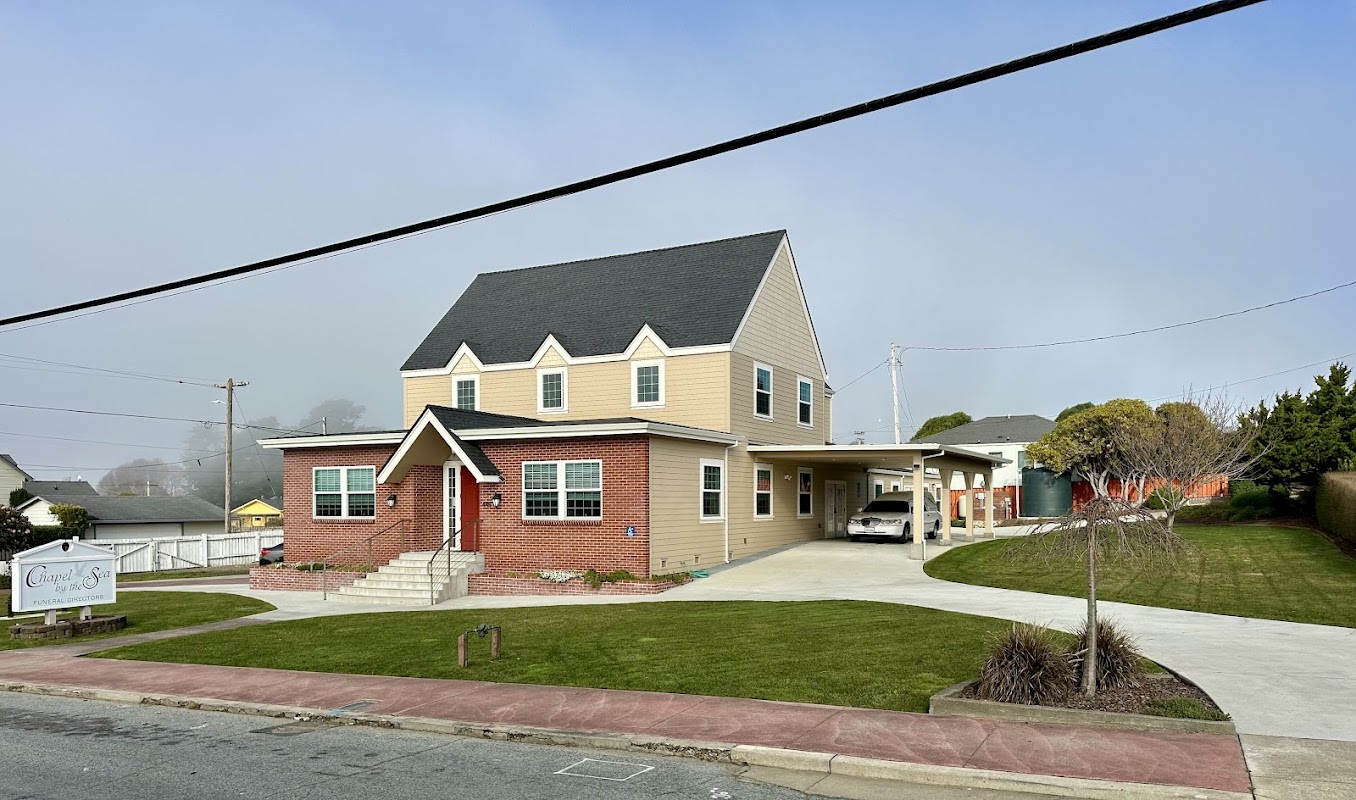Chapel By The Sea building in Fort Bragg, California