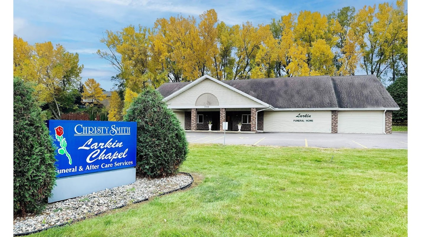 Christy-Smith Funeral Homes Larkin Chapel building in Sioux City, Iowa
