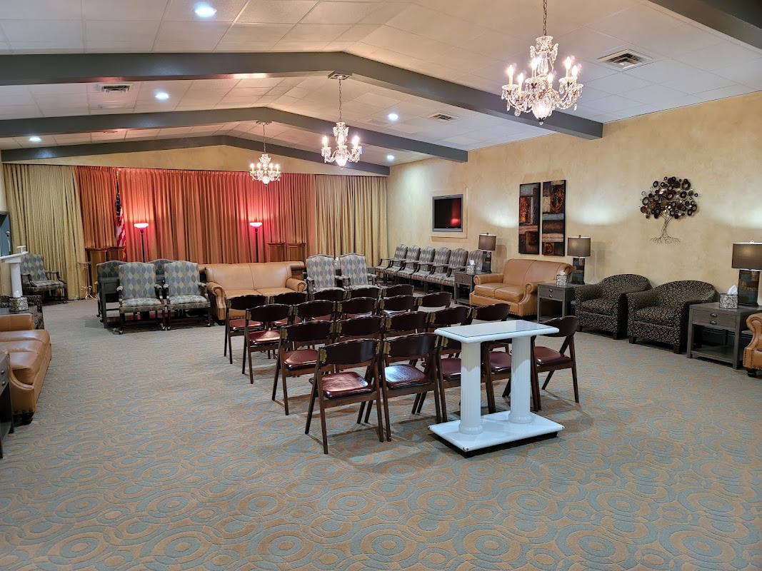 Cline & Hanson Funeral Homes & Cremation Services building in New London, Wisconsin