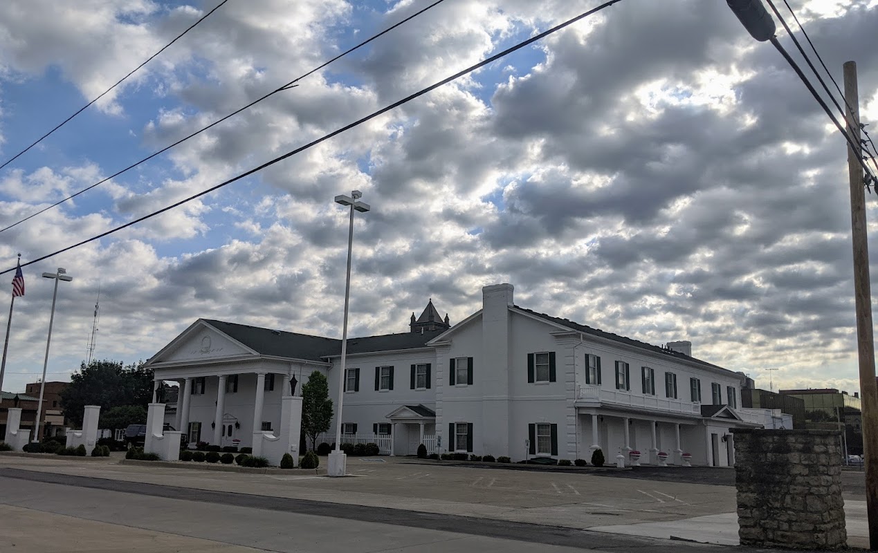 Coldren-Crates Funeral Home building in Findlay, Ohio