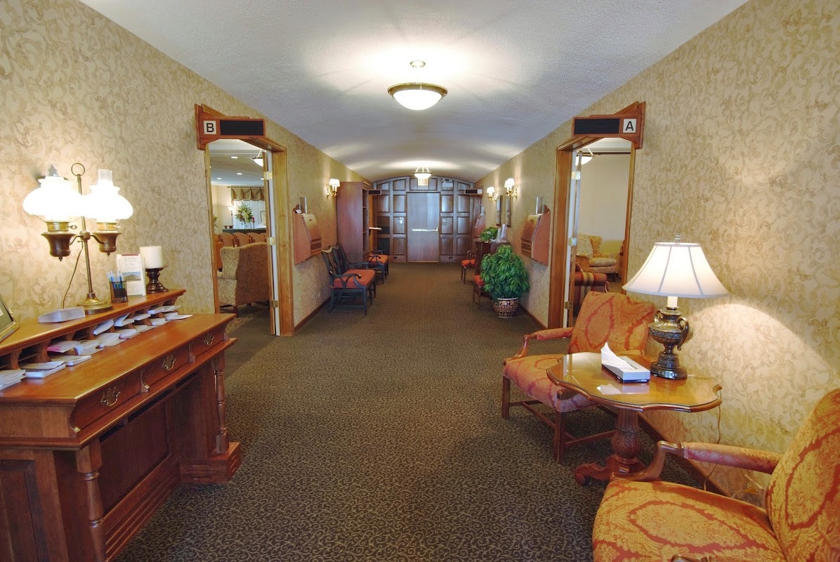 Colonial-Wojciechowski Funeral Chapel building in Chicago, Illinois