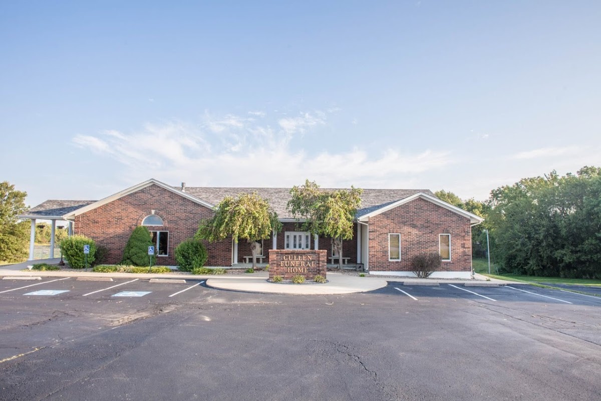 Cullen Funeral Home building in Raymore, Missouri