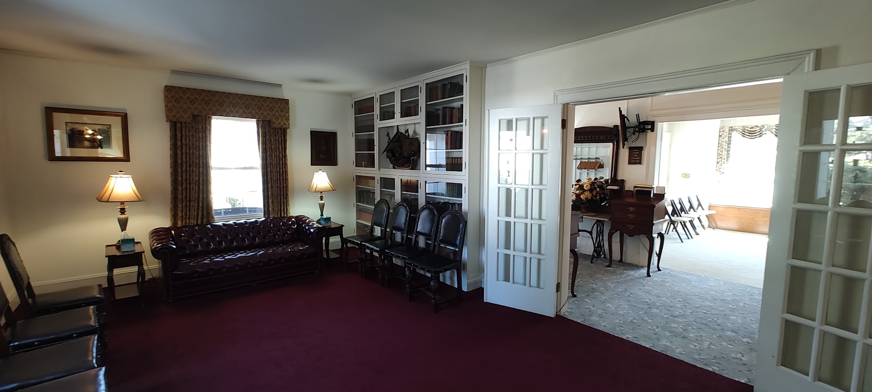 Cyril F Mullins Funeral Homes building in Trumbull, Connecticut