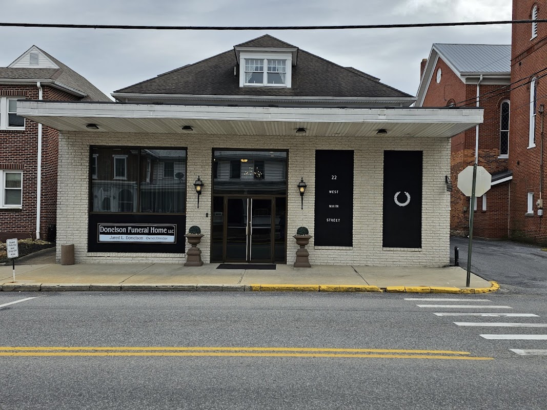 Dalla Valle Funeral Service building in Everett, Pennsylvania
