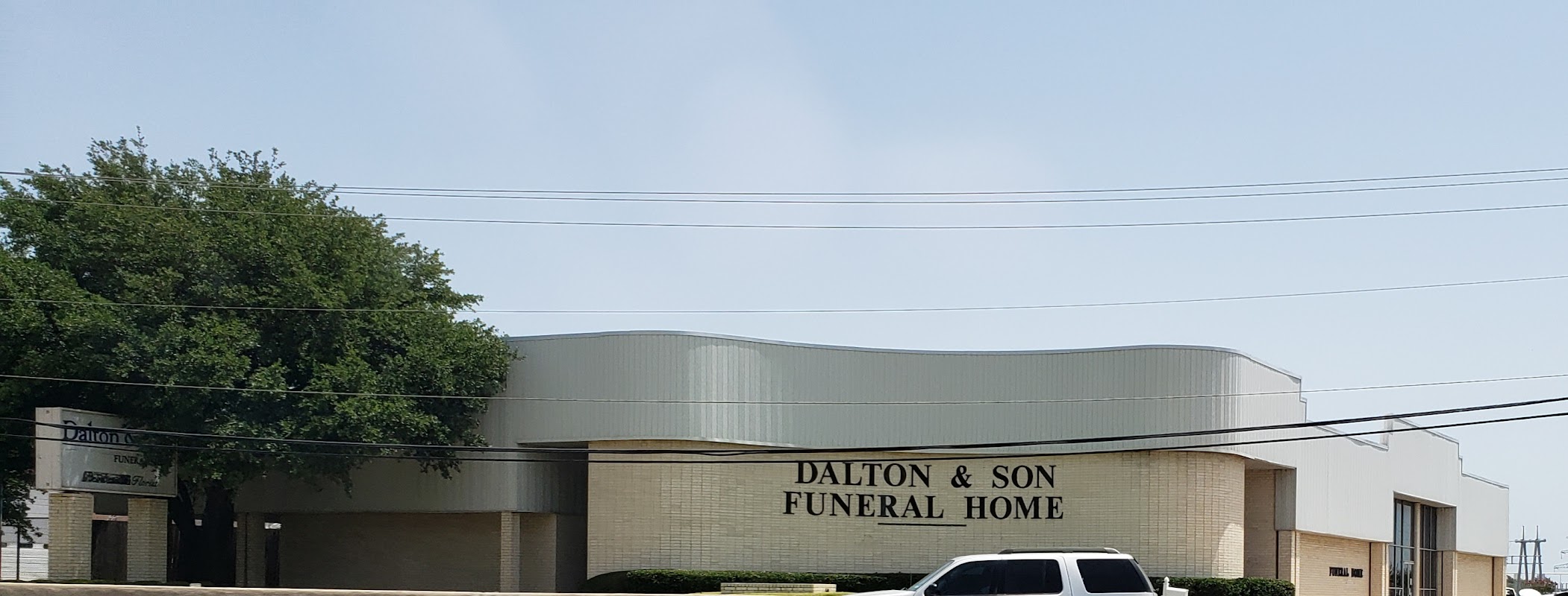 Dalton & Son Funeral Home building in Lewisville, Texas