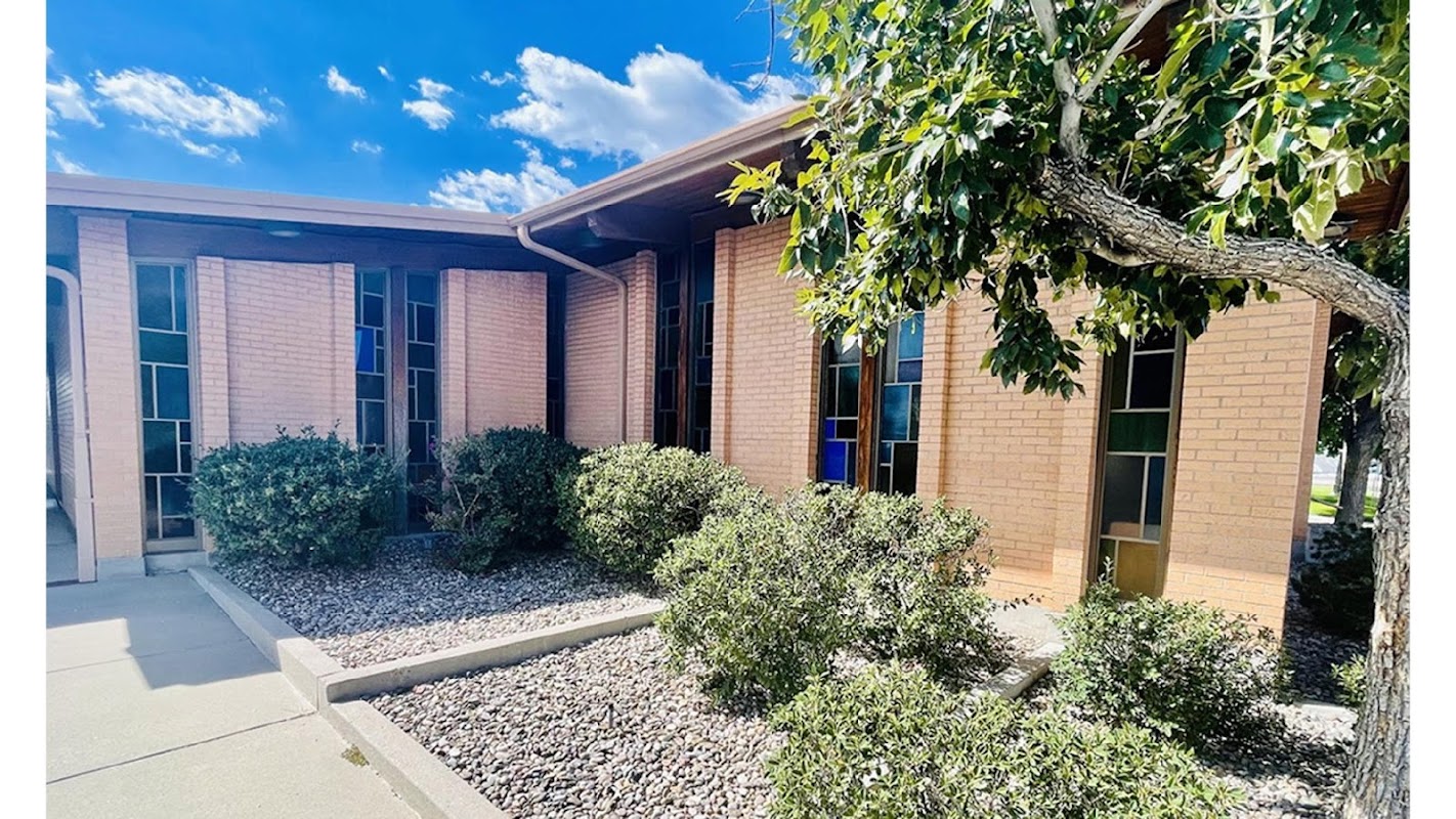 Daniels Family Funeral Services - Carlisle Chapel building in Albuquerque, New Mexico