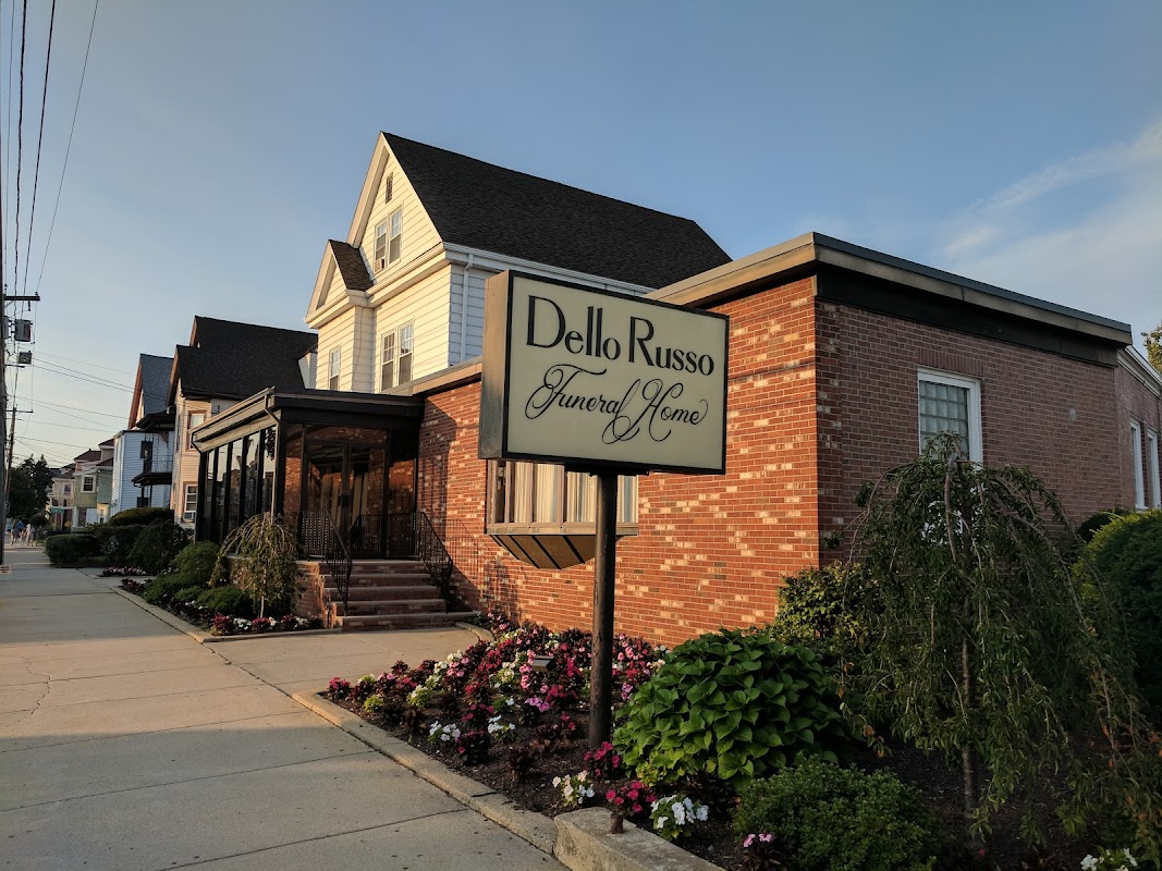Dello Russo Funeral Service building in Medford, Massachusetts