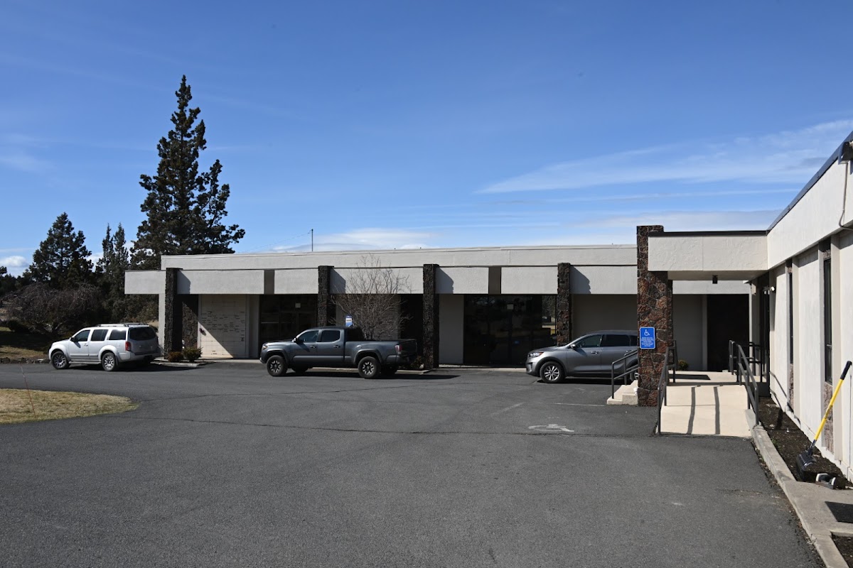 Deschutes Memorial Funeral Home building in Bend, Oregon