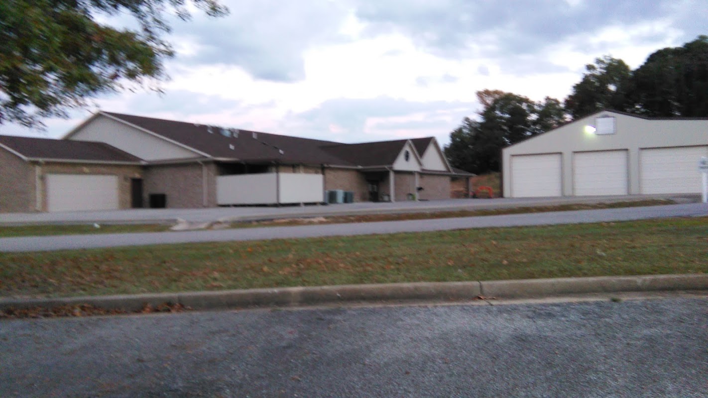 Dilday-Carter Funeral Home building in Huntingdon, Tennessee