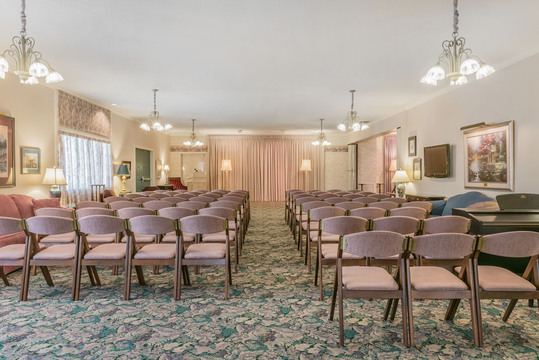 D.O. McComb & Sons Funeral Home - Covington Knolls building in Fort Wayne, Indiana