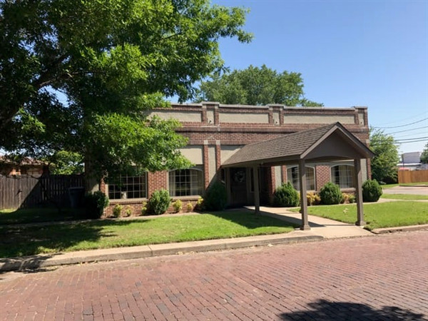 Dowdy Funeral Home building in Haskell, Oklahoma