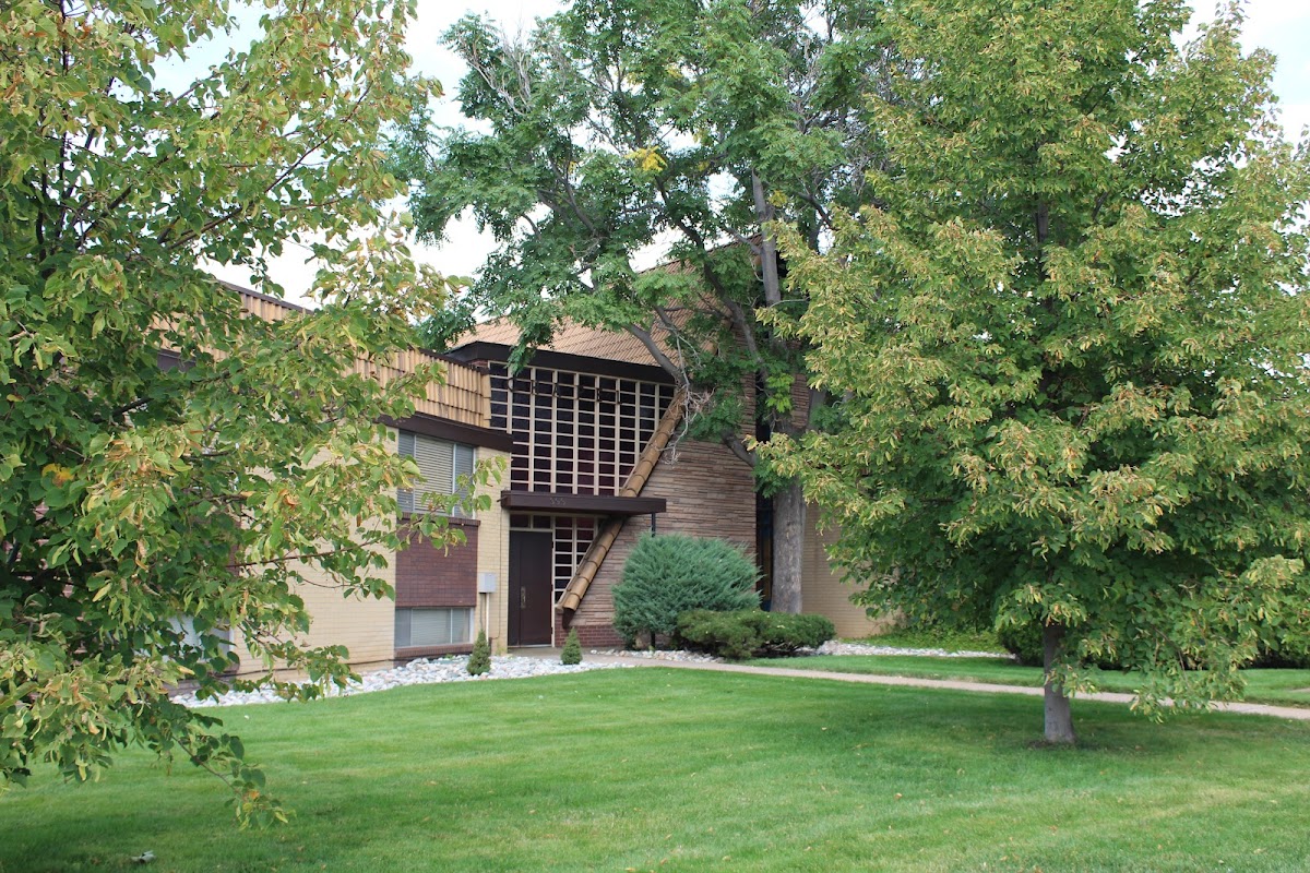Drinkwine Family Mortuary building in Littleton, Colorado