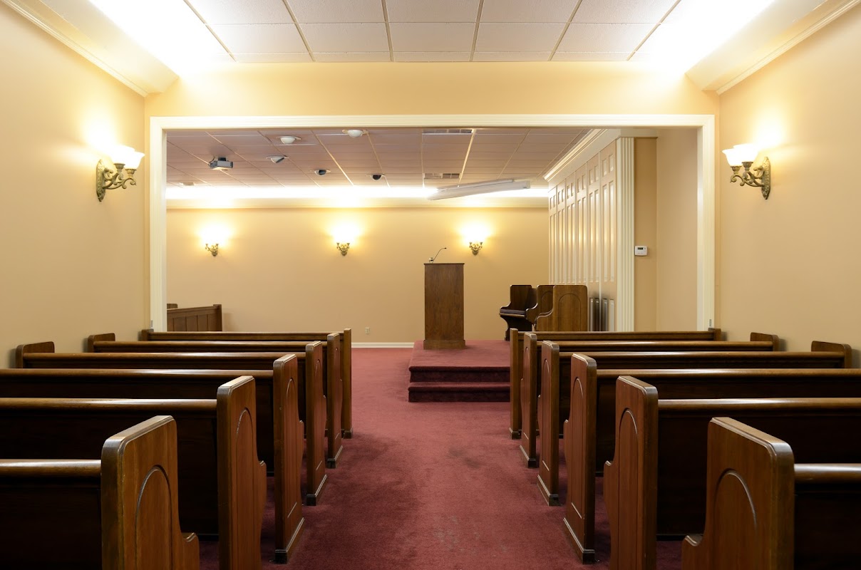 Dyersburg Funeral Home building in Dyersburg, Tennessee