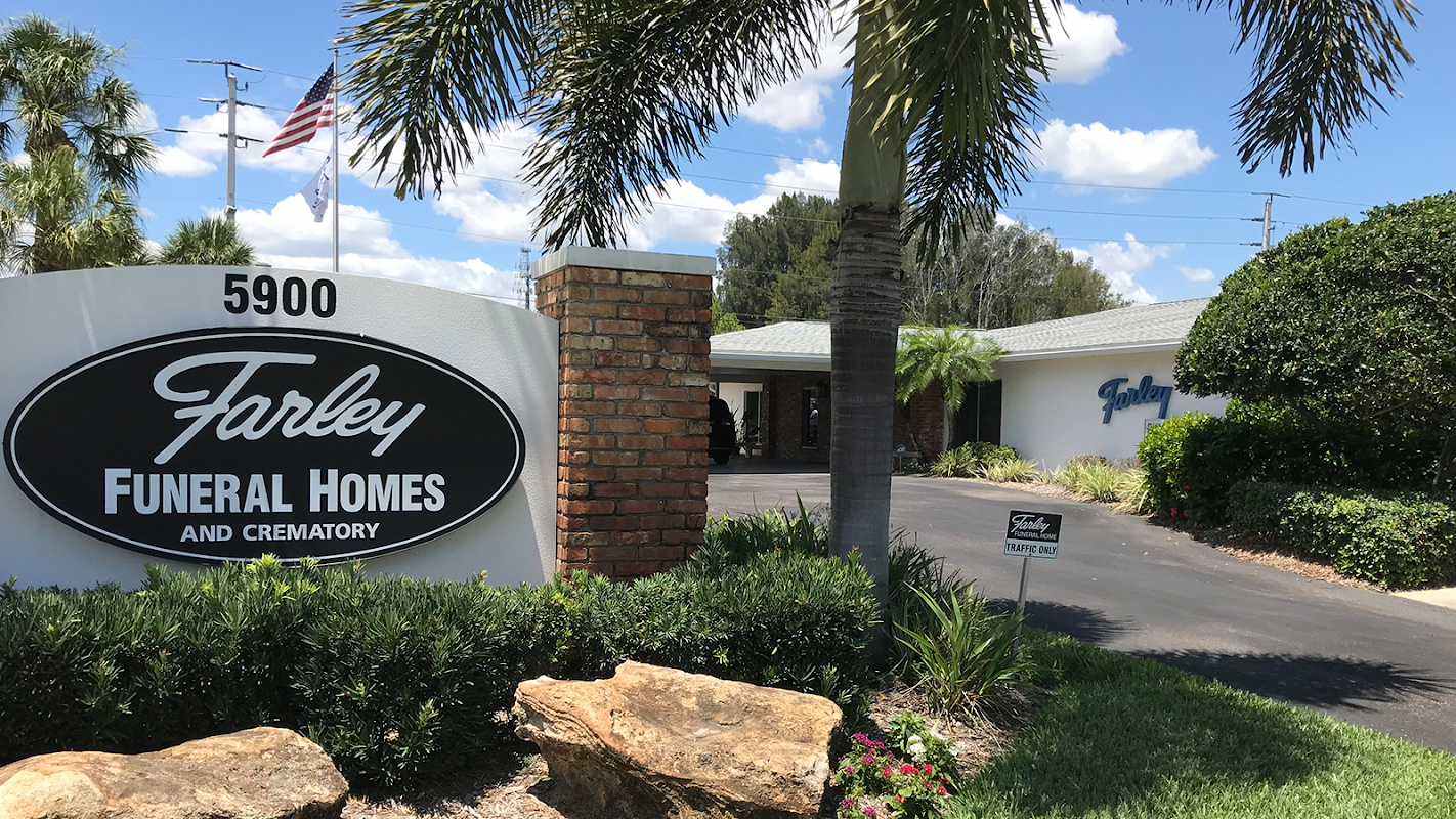 Farley Funeral Home & Crematory building in North Port, Florida