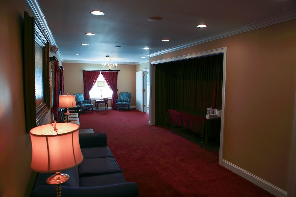 Fischer Funeral Care and Cremation Services building in Atlanta, Georgia