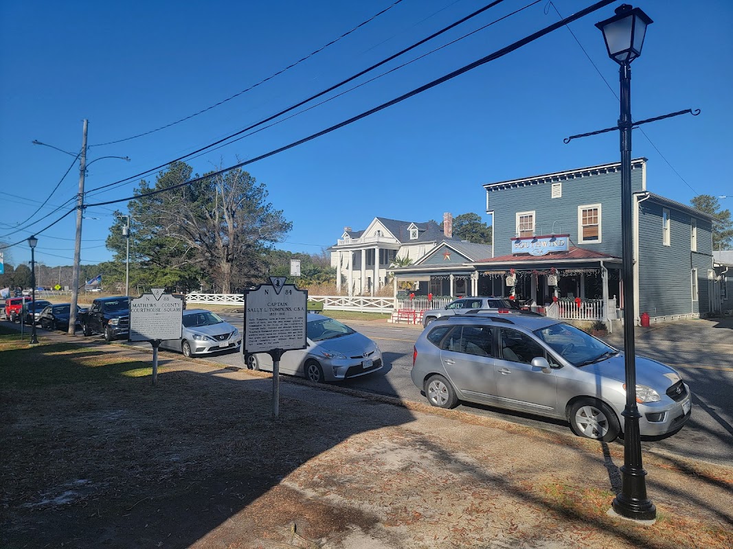 Foster-Faulkner Funeral Home building in Mathews, Virginia