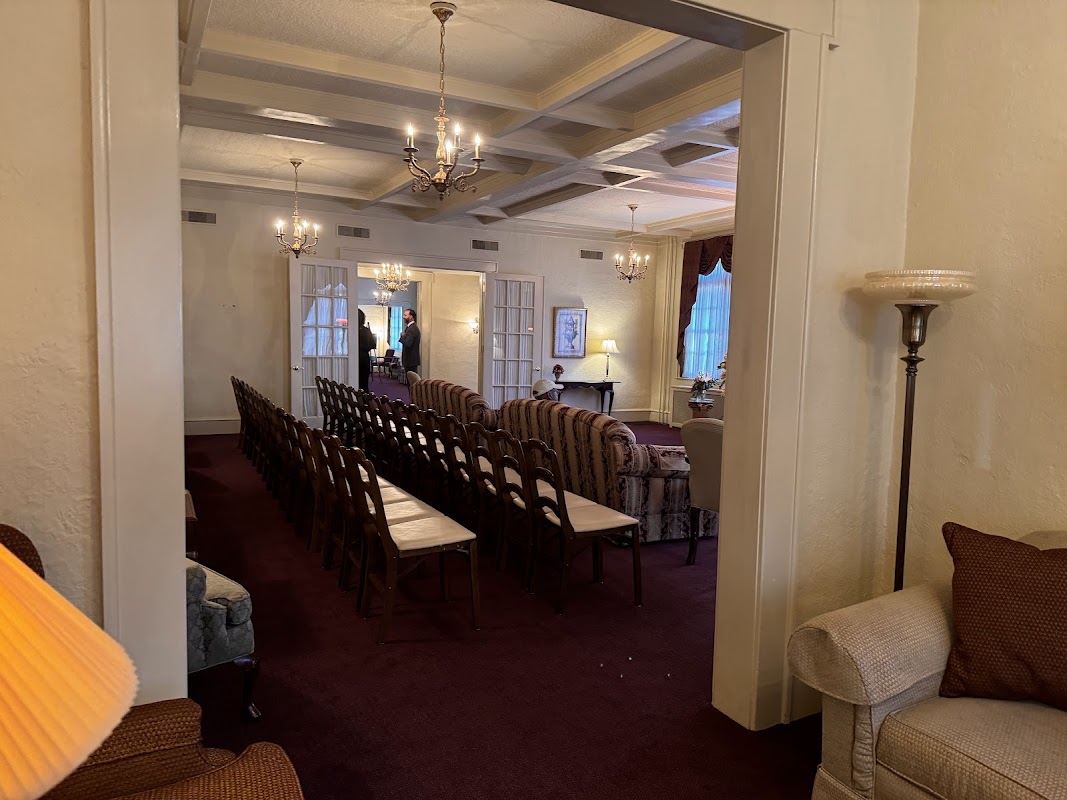 Foster-Warne Funeral Home building in Collingswood, New Jersey