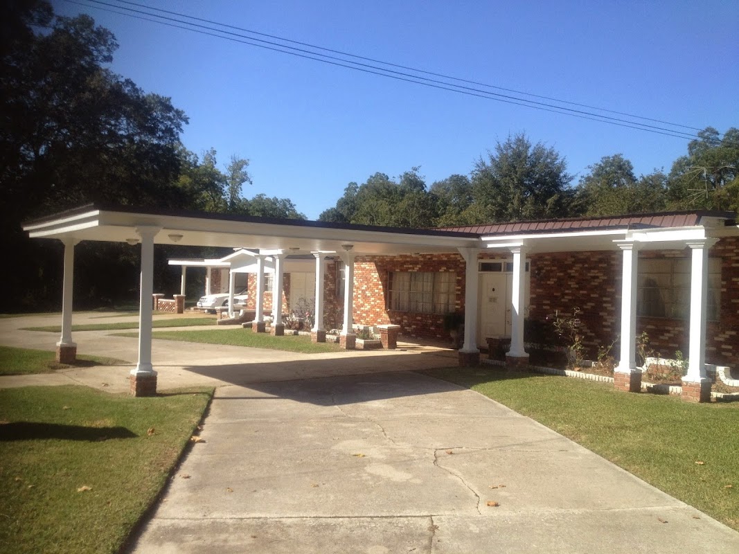 Frank & Solomon Nixon Funeral Home building in Tifton, Georgia