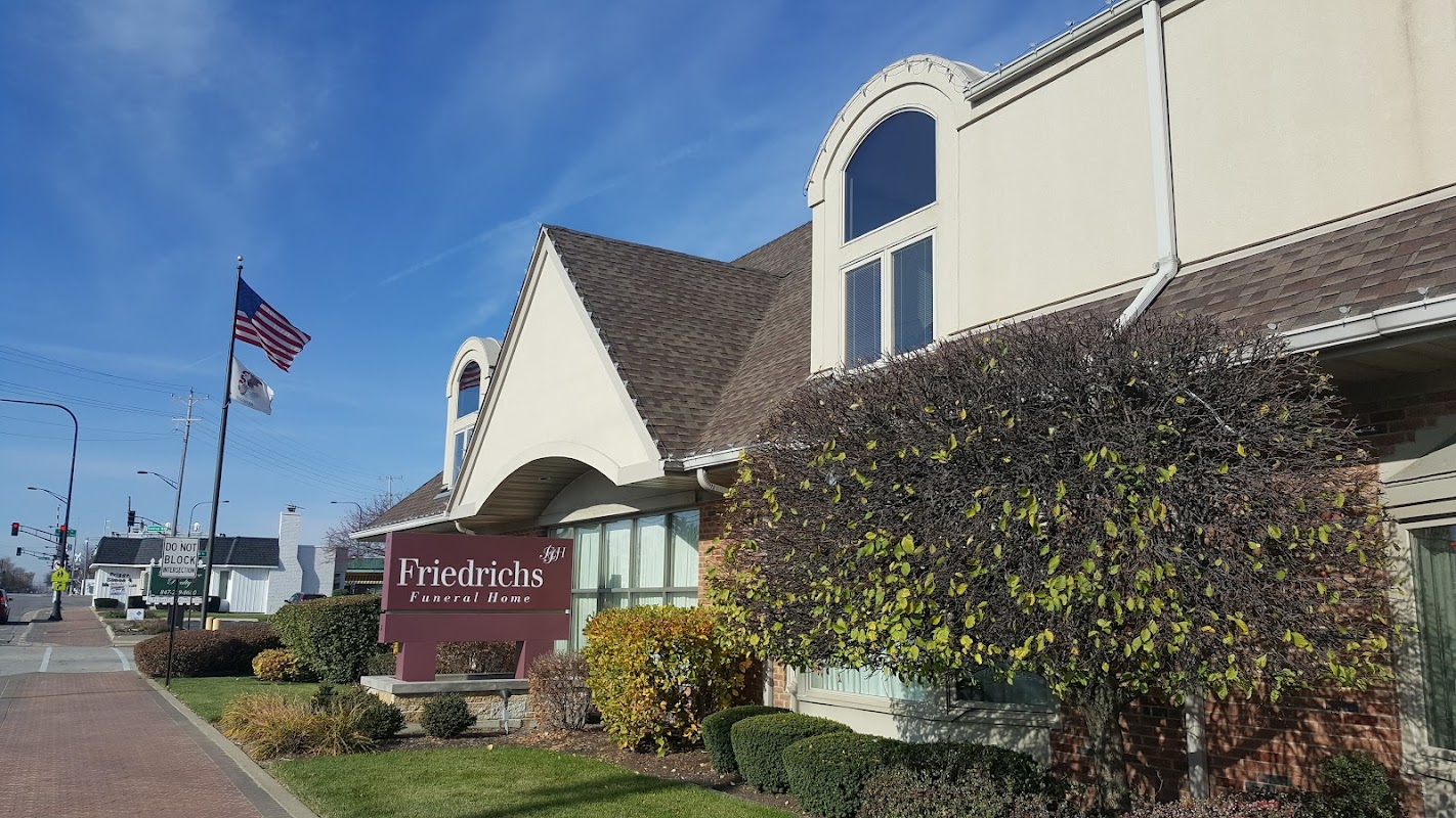 Friedrichs Funeral Home building in Mount Prospect, Illinois