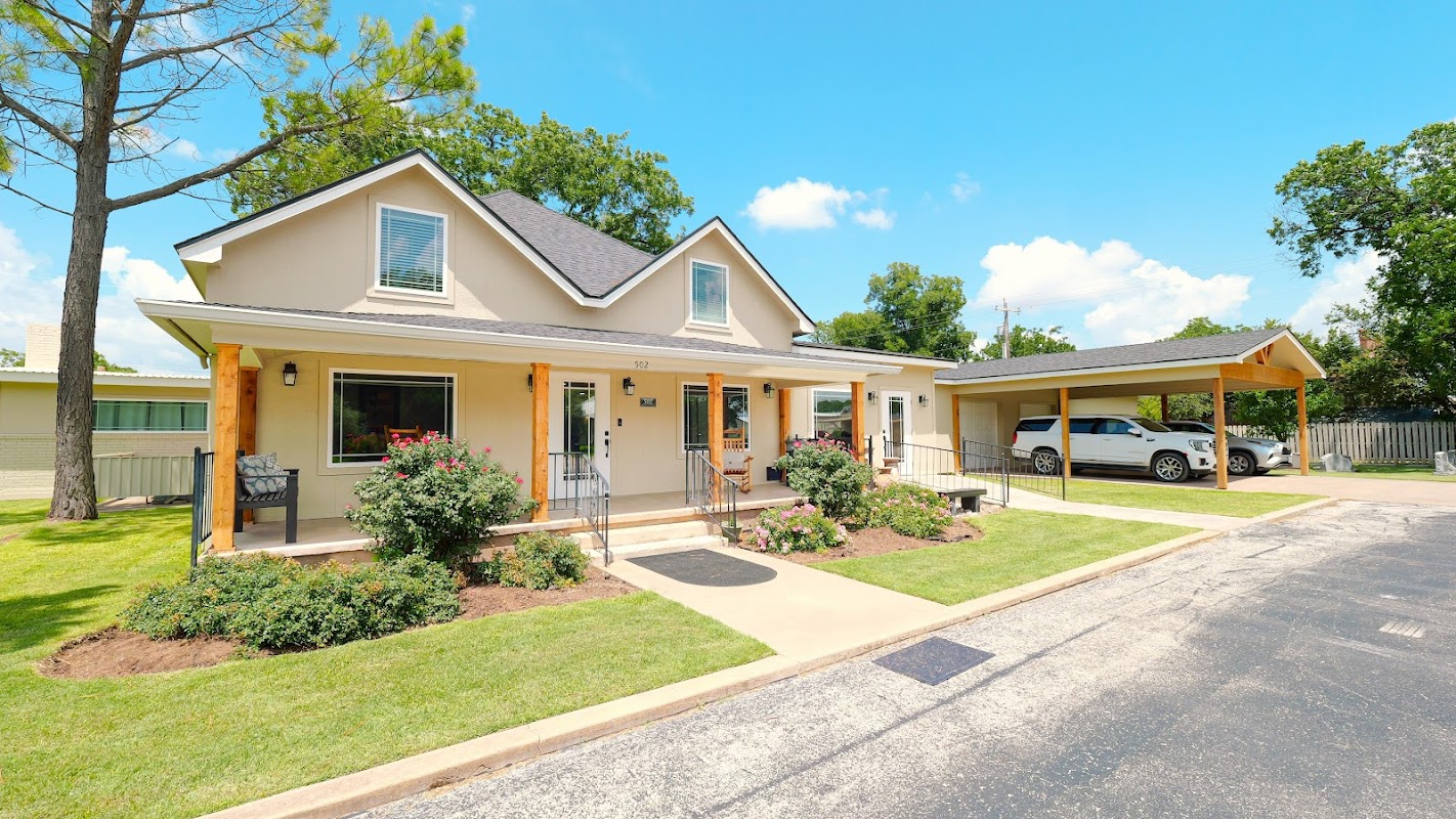 Fry-Bartlett Funeral Home building in Tuscola, Texas