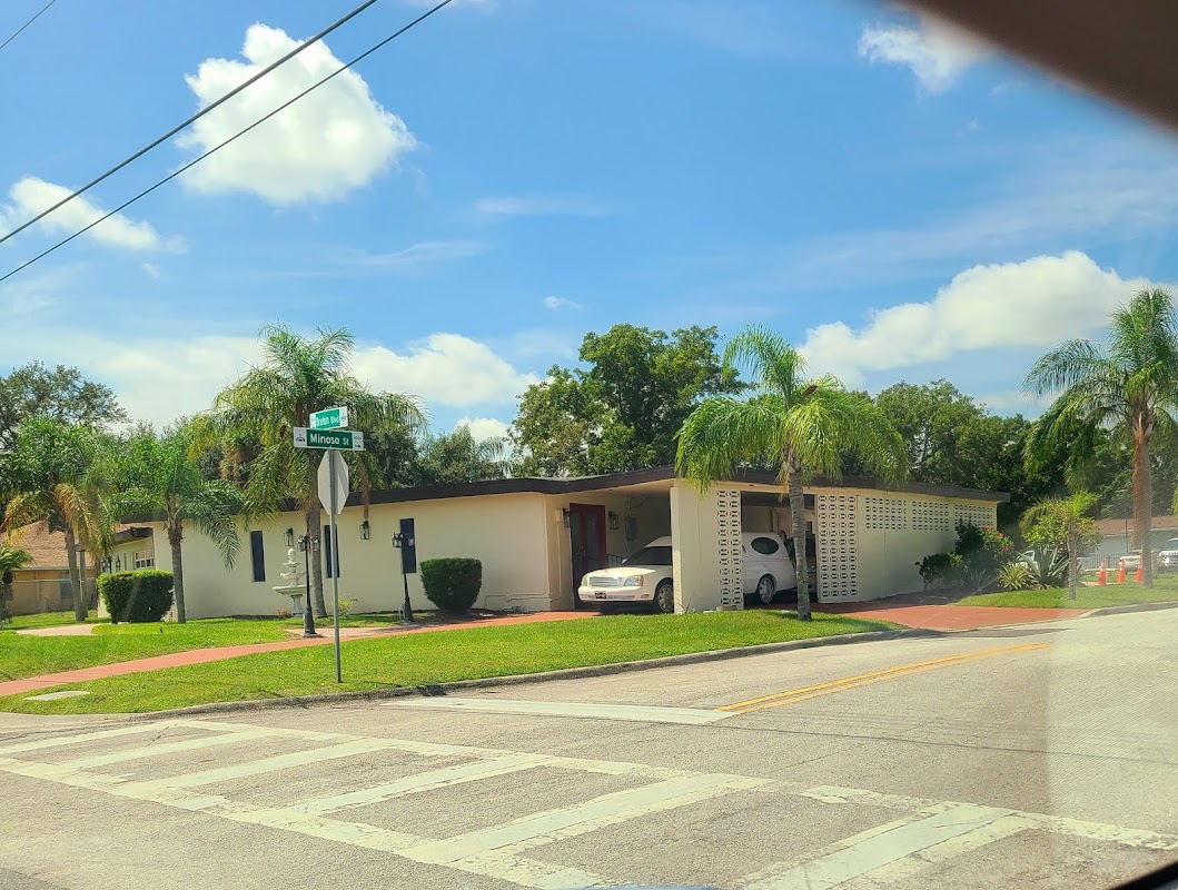 Gail & Wynn's Mortuary building in Orlando, Florida