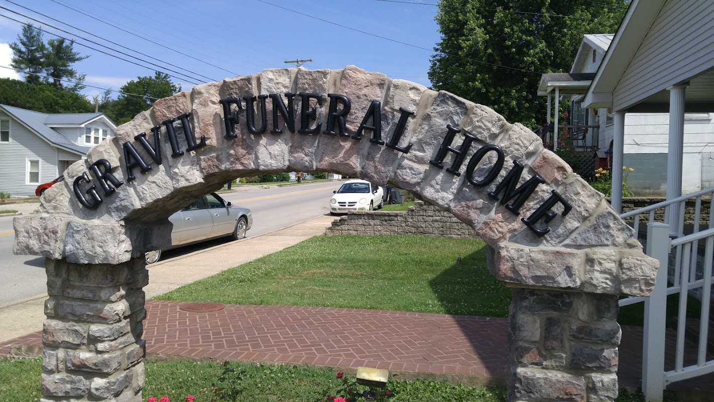 Gravil Funeral Home building in Brownsville, Kentucky