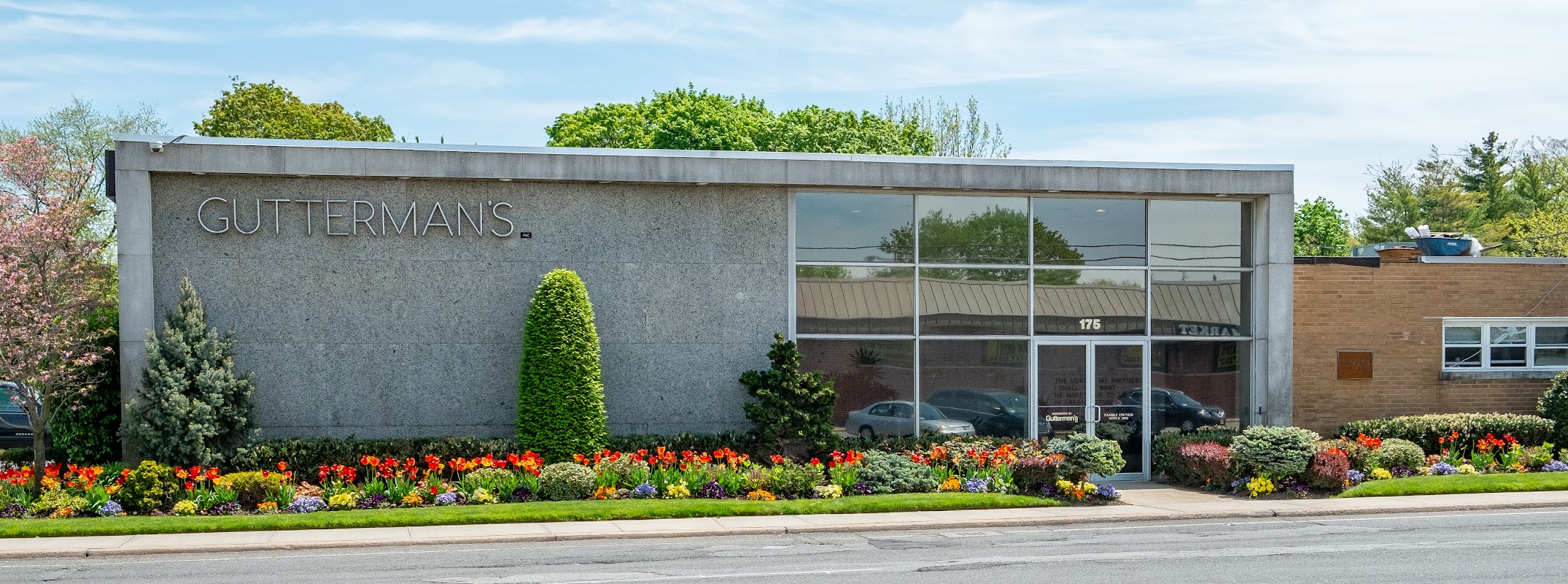 Gutterman'S Inc building in Rockville Centre, New York