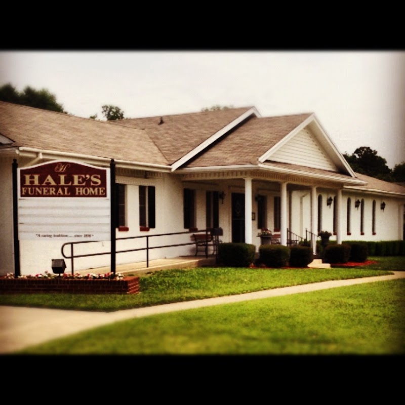 Hales Funeral Home building in Davis, Oklahoma