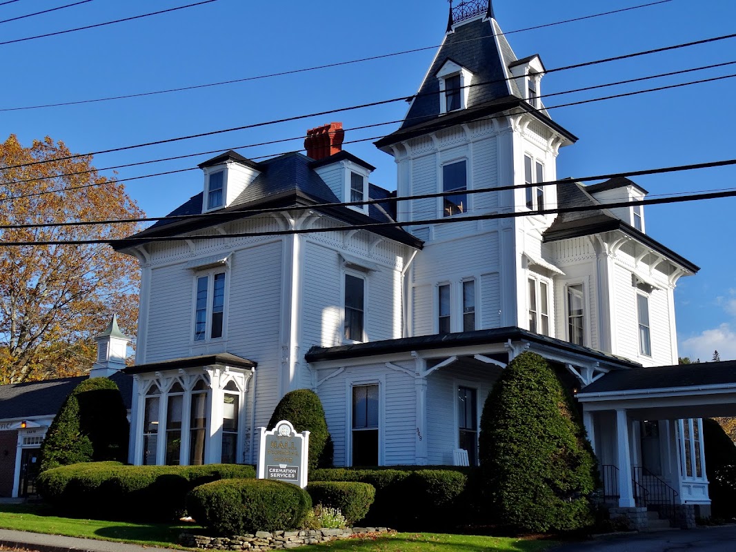 Hall Funeral Homes & Tribute Centers building in Waldoboro, Maine