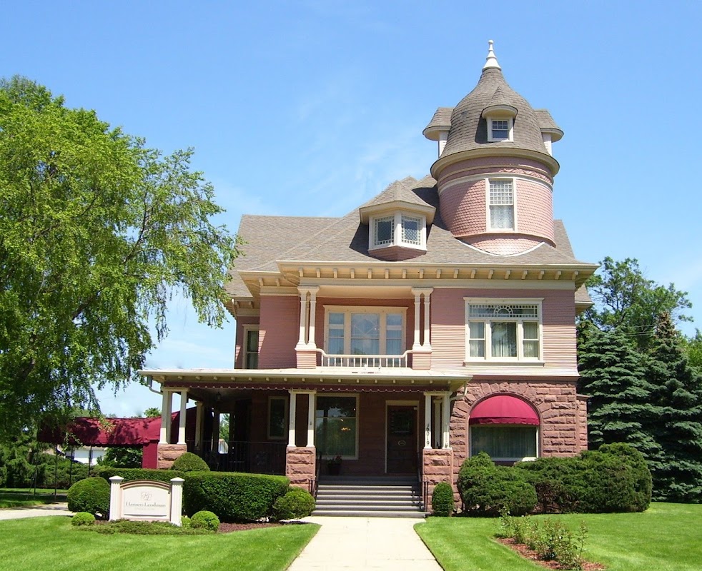 Hansen-Lendman Funeral Home building in Kenosha, Wisconsin
