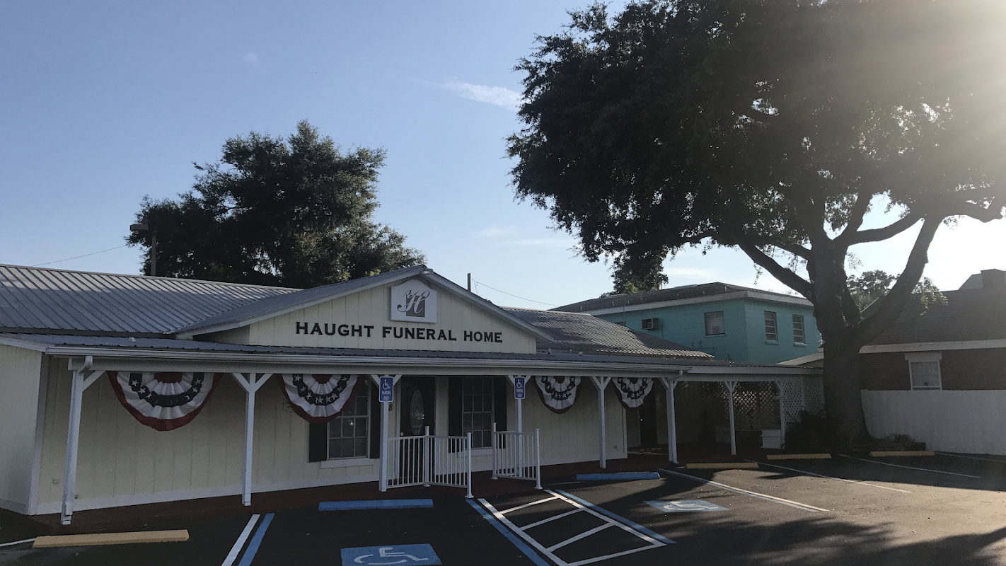 Haught Funeral Home building in Plant City, Florida