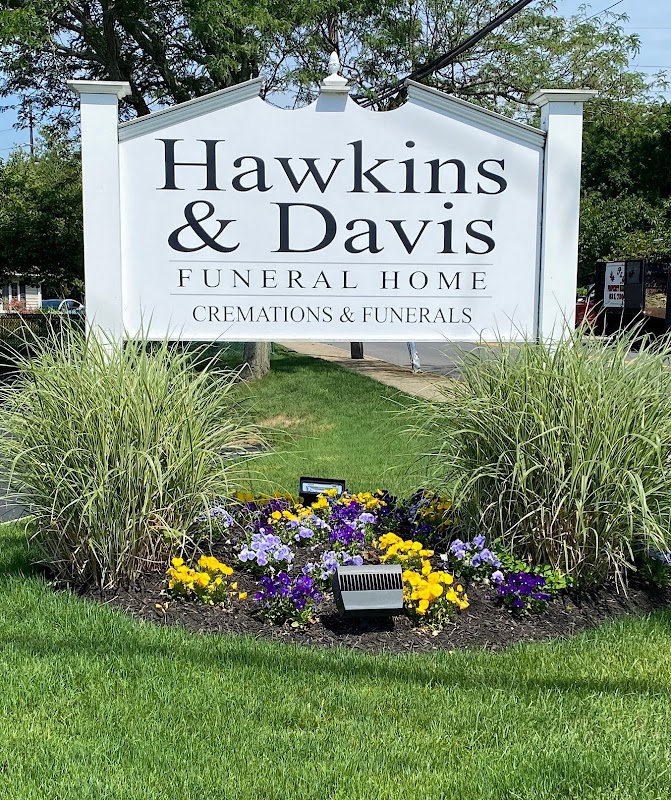 Hawkins & Davis Funeral Home building in Smithtown, New York