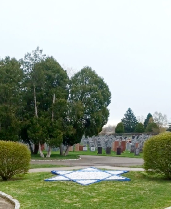 Hebrew Memorial Chapel building in Oak Park, Michigan