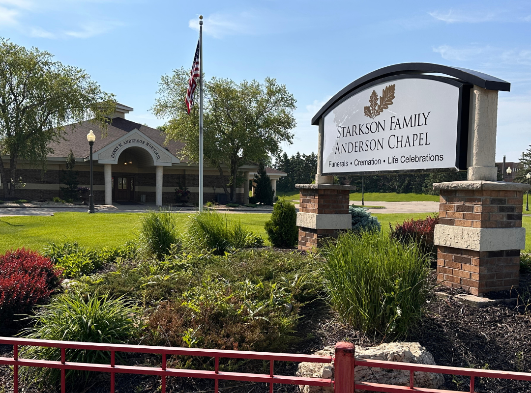 Henry W. Anderson Mortuary building in Apple Valley, Minnesota