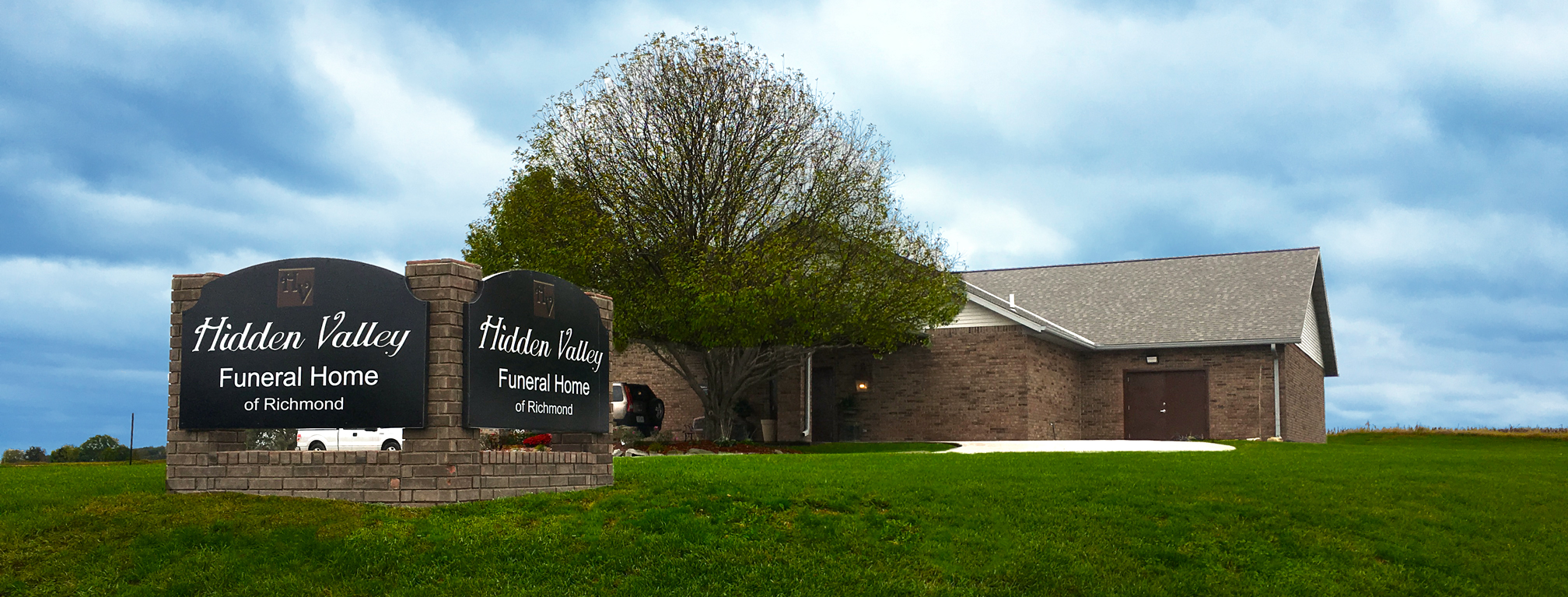 Hidden Valley Funeral Home of Richmond building in Richmond, Missouri