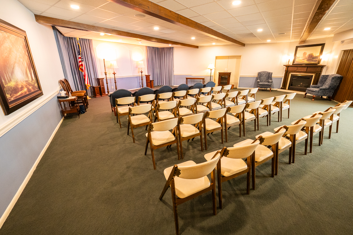 Higgins-Reardon Funeral Homes - Austintown Chapel building in Youngstown, Ohio
