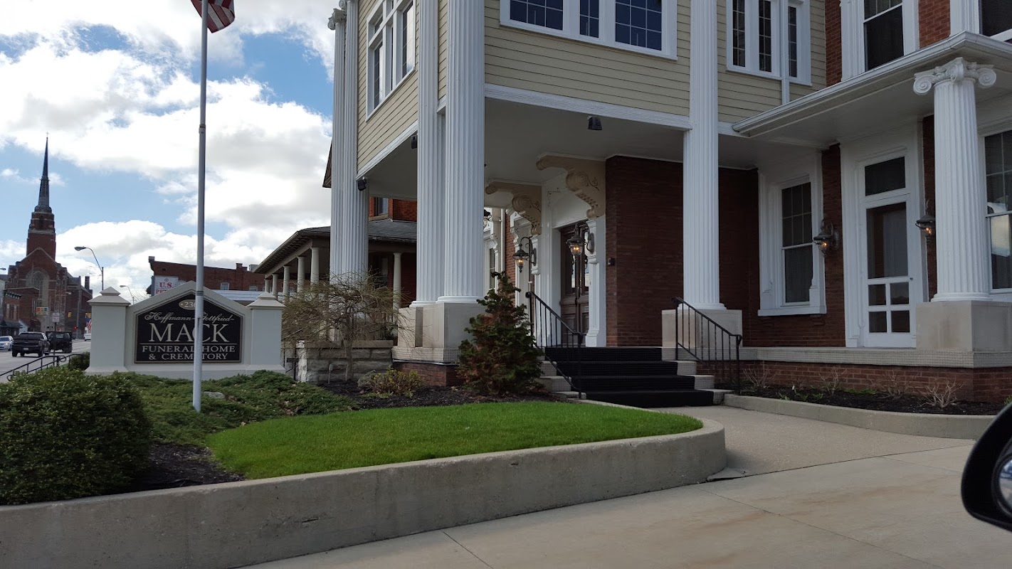Hoffmann-Gottfried-Mack Funeral Home building in Tiffin, Ohio