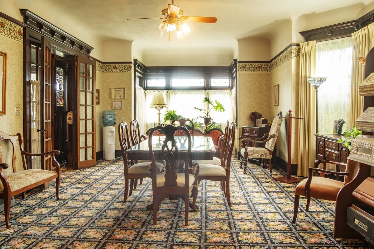 Hollis Funeral Home building in Syracuse, New York