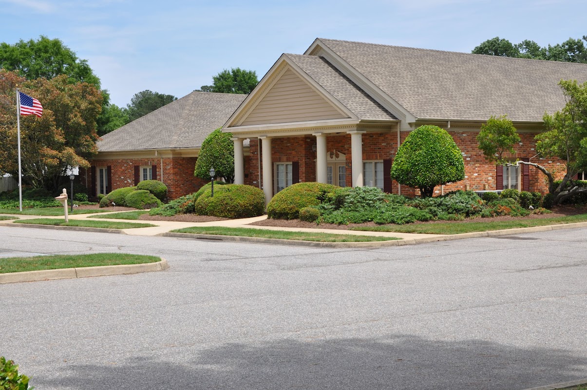 Hollomon-Brown Funeral Home - Great Neck Chapel building in Virginia Beach, Virginia